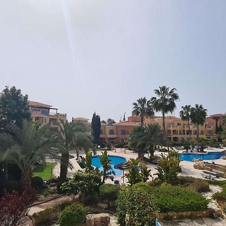 Sunny Limnaria Gardens 2 Bedroom Apartment Πάφος Εξωτερικό φωτογραφία