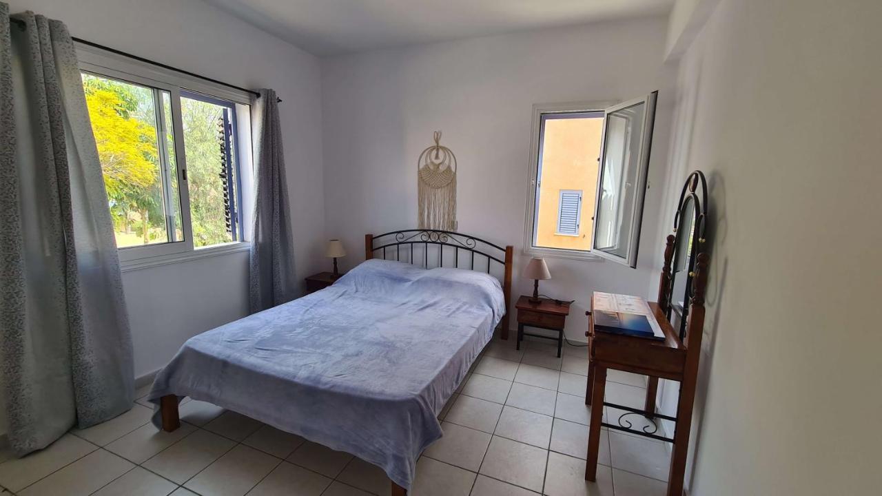 Sunny Limnaria Gardens 2 Bedroom Apartment Πάφος Εξωτερικό φωτογραφία