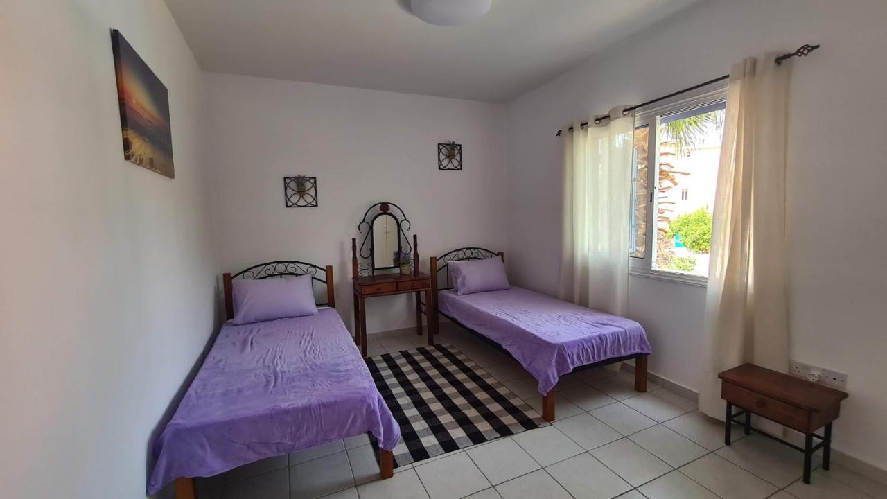Sunny Limnaria Gardens 2 Bedroom Apartment Πάφος Εξωτερικό φωτογραφία